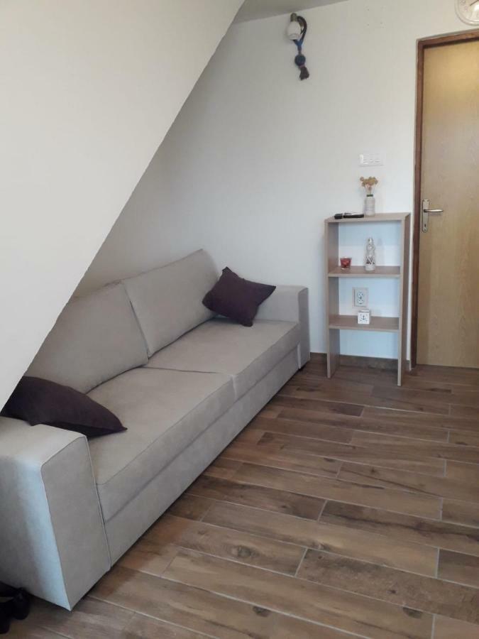 Apartmani Matko Бетина Екстериор снимка